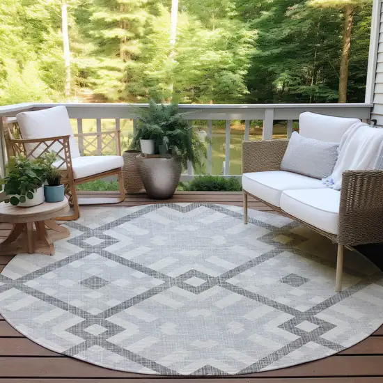 8' Silver Gray And Ivory Round Geometric Washable Indoor Outdoor Area Rug Photo 5