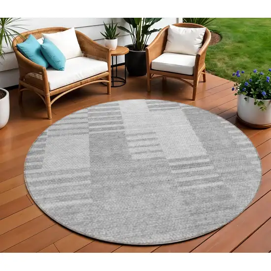 8' Silver Gray And Ivory Round Striped Washable Indoor Outdoor Area Rug Photo 1