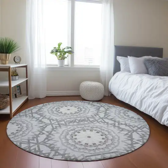 8' Silver Ivory And Gray Round Floral Medallion Washable Indoor Outdoor Area Rug Photo 7