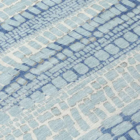 8' Sky Blue And Blue Round Abstract Washable Indoor Outdoor Area Rug Photo 7
