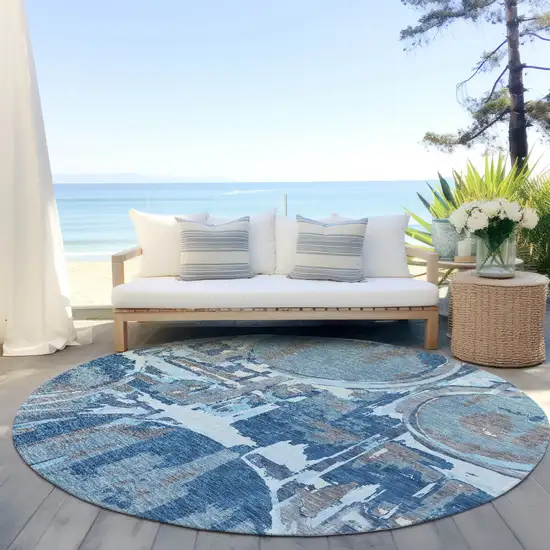 8' Sky Blue And Denim Blue Round Geometric Washable Indoor Outdoor Area Rug Photo 7