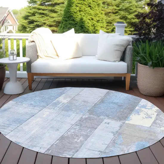 8' Sky Blue And Gray Round Geometric Washable Indoor Outdoor Area Rug Photo 5