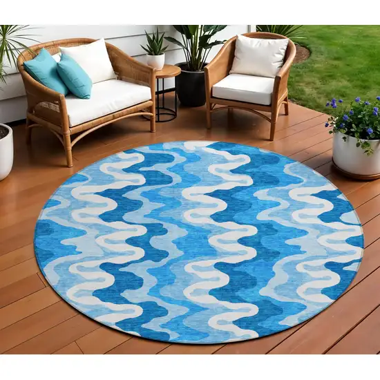 8' Sky Blue Denim Blue And Ivory Round Abstract Washable Indoor Outdoor Area Rug Photo 1