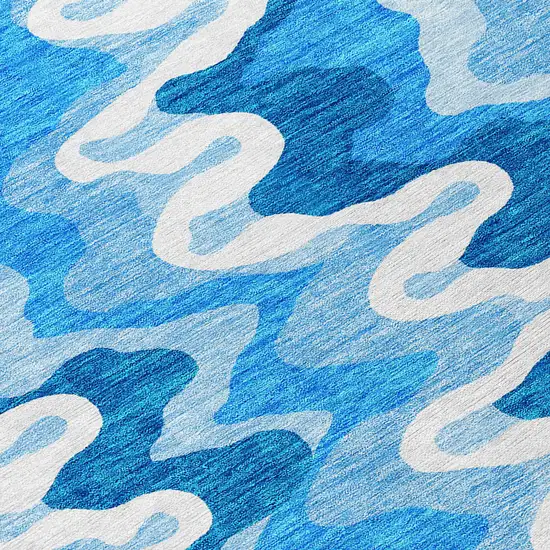 8' Sky Blue Denim Blue And Ivory Round Abstract Washable Indoor Outdoor Area Rug Photo 8