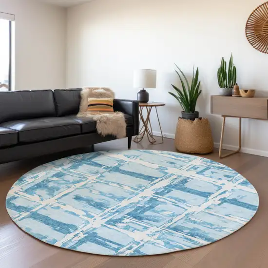 8' Sky Blue Denim Blue And Ivory Round Striped Washable Indoor Outdoor Area Rug Photo 7