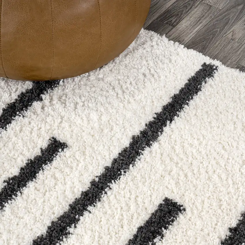 8' Striped Runner Rug Photo 7