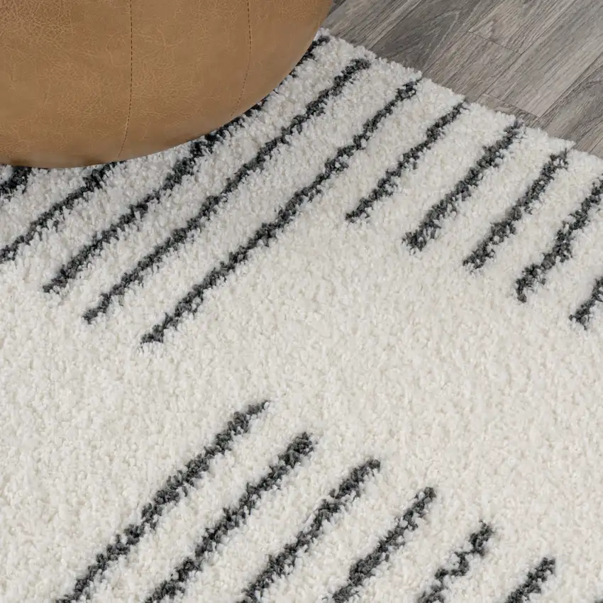 8' Striped Runner Rug Photo 7