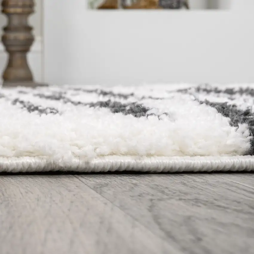 8' Striped Runner Rug Photo 8