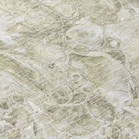8' Tan Brown And Beige Round Abstract Washable Indoor Outdoor Area Rug Photo 8