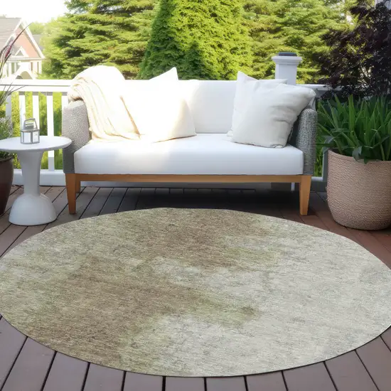 8' Taupe And Beige Round Abstract Washable Indoor Outdoor Area Rug Photo 6