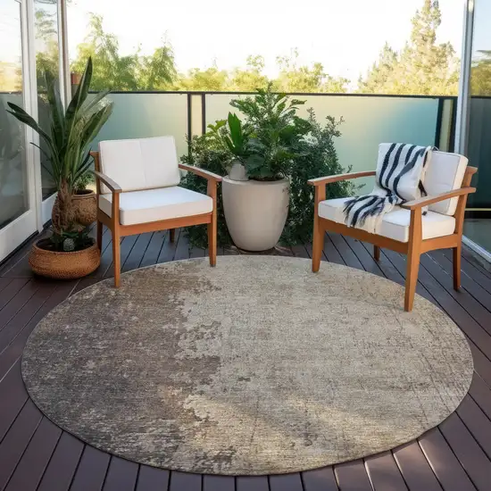 8' Taupe And Beige Round Abstract Washable Indoor Outdoor Area Rug Photo 6