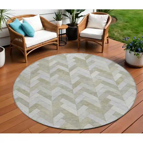 8' Taupe And Beige Round Geometric Washable Indoor Outdoor Area Rug Photo 1