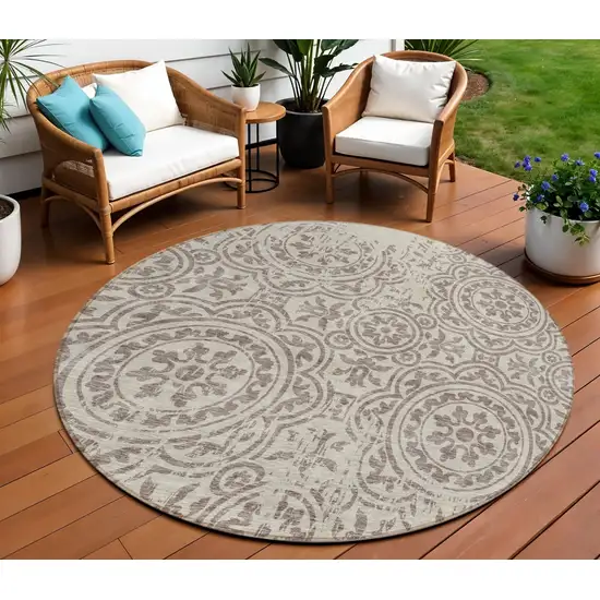 8' Taupe And Beige Round Medallion Washable Indoor Outdoor Area Rug Photo 1