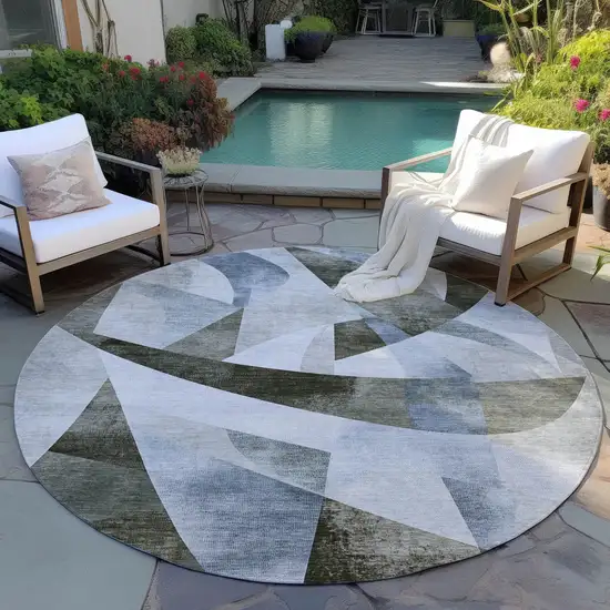 8' Taupe And Denim Blue Round Abstract Washable Indoor Outdoor Area Rug Photo 5