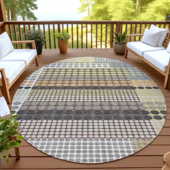 8' Taupe And Gold Round Geometric Washable Indoor Outdoor Area Rug Photo 4