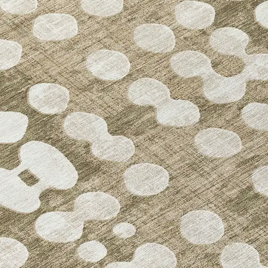8' Taupe And Ivory Round Abstract Washable Indoor Outdoor Area Rug Photo 8