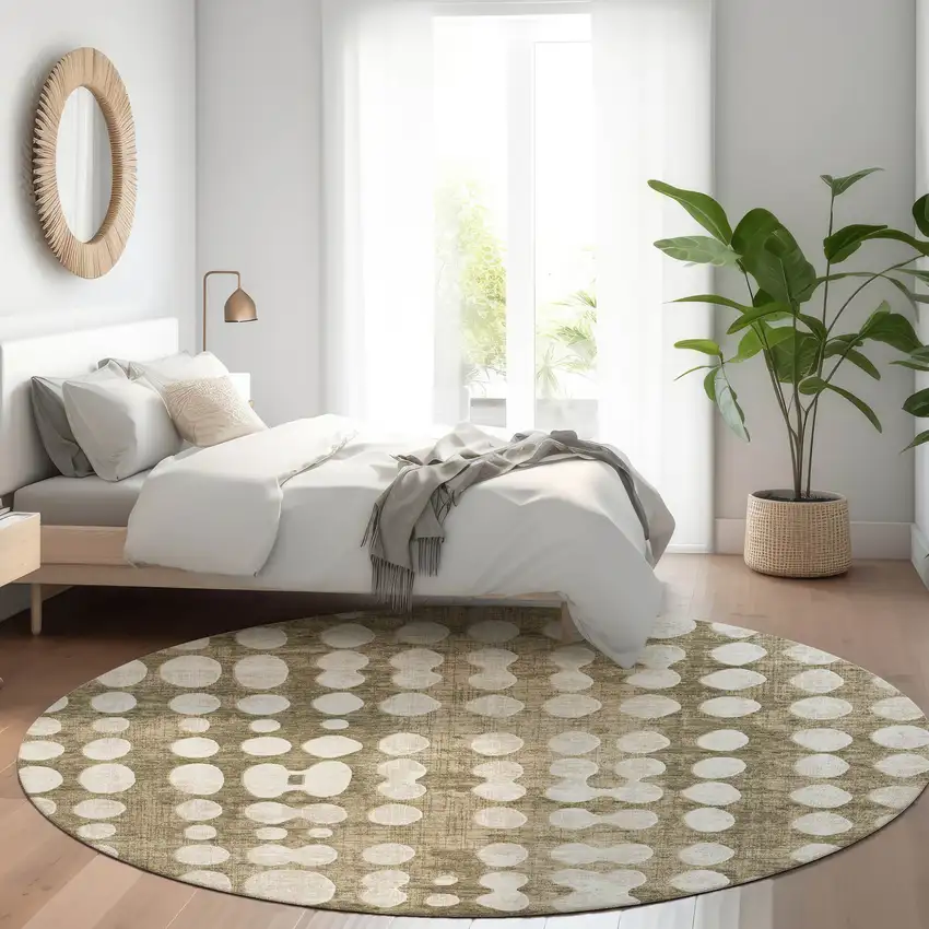 8' Taupe And Ivory Round Abstract Washable Indoor Outdoor Area Rug Photo 7