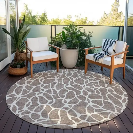 8' Taupe And Ivory Round Geometric Washable Indoor Outdoor Area Rug Photo 6