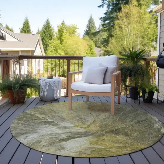 8' Taupe Beige And Ivory Round Abstract Washable Indoor Outdoor Area Rug Photo 6