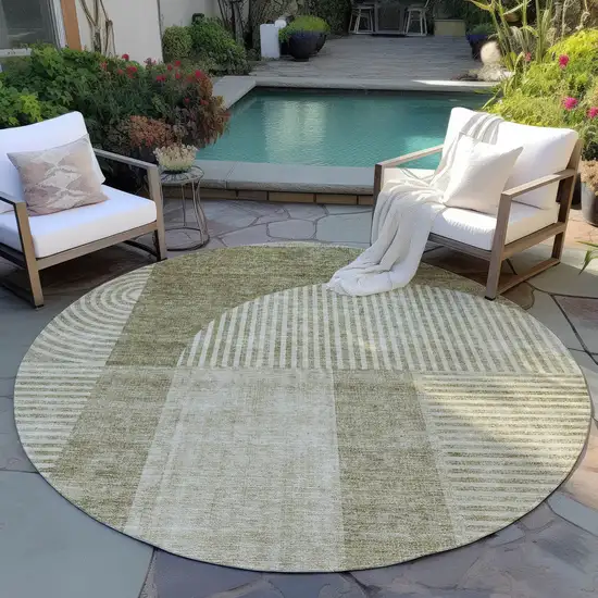 8' Taupe Beige And Tan Round Geometric Washable Indoor Outdoor Area Rug Photo 6