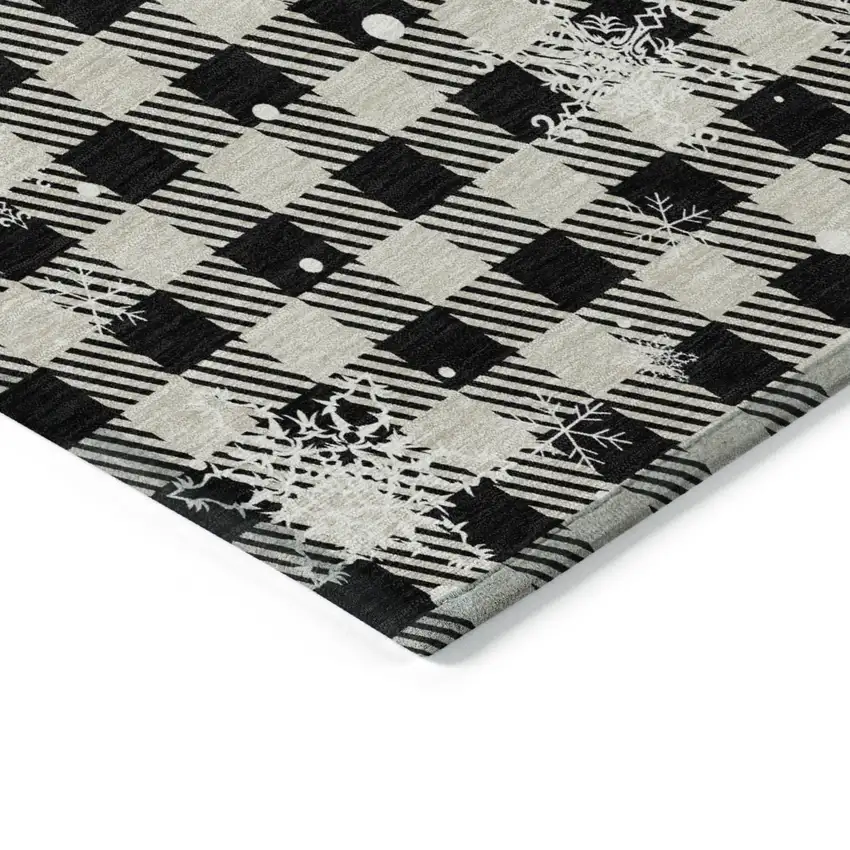 8' Taupe Black And Ivory Round Plaid Washable Indoor Outdoor Area Rug Photo 7