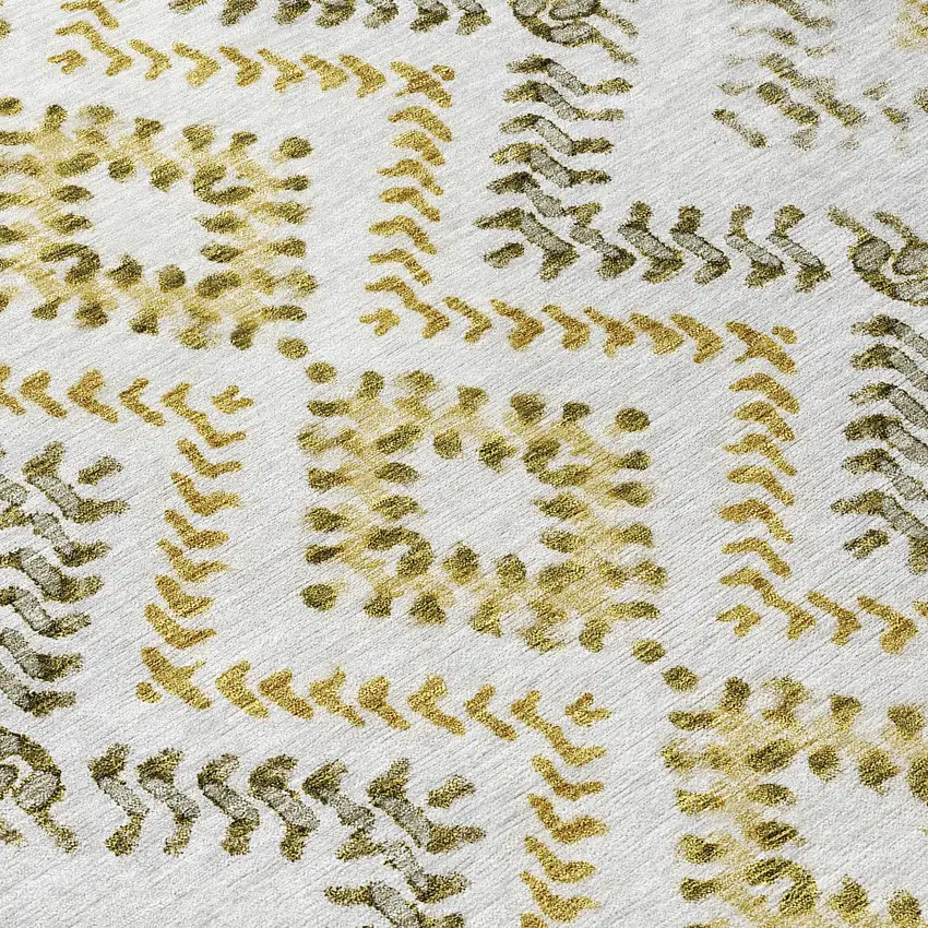 8' Taupe Brown And Ivory Round Geometric Washable Indoor Outdoor Area Rug Photo 4