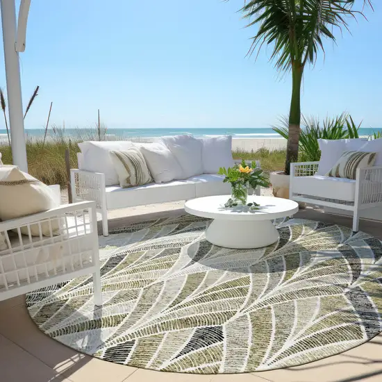 8' Taupe Ivory And Brown Round Geometric Washable Indoor Outdoor Area Rug Photo 7