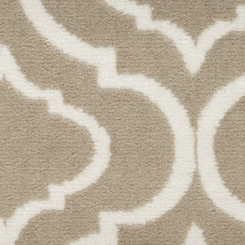 7' Taupe and Ivory Trellis Runner Rug Photo 4