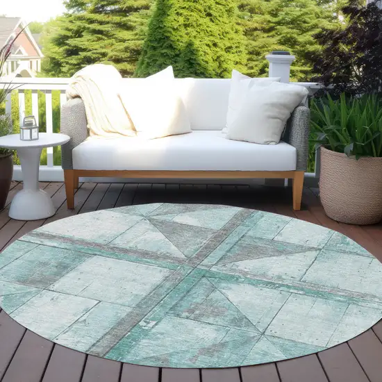 8' Teal Blue And Gray Round Geometric Washable Indoor Outdoor Area Rug Photo 5