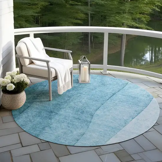 8' Teal Blue Aqua And Blue Round Ombre Washable Indoor Outdoor Area Rug Photo 6
