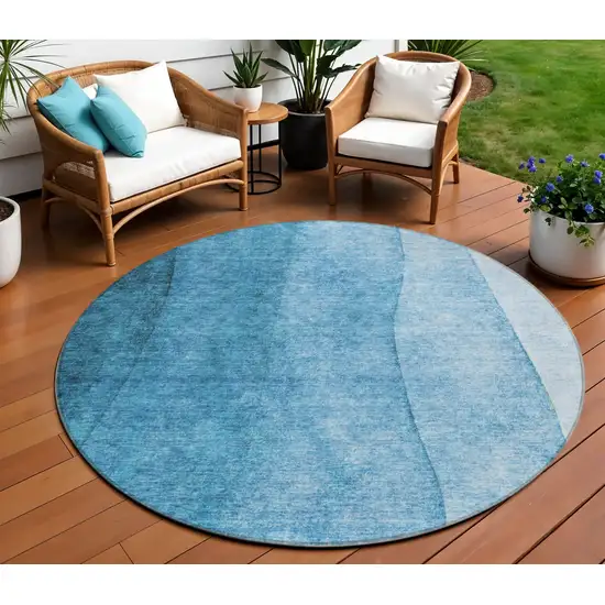 8' Teal Blue Aqua And Turquoise Round Ombre Washable Indoor Outdoor Area Rug Photo 1