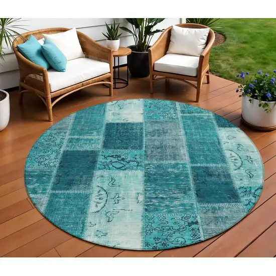 8' Teal Blue Aqua And Turquoise Round Patchwork Washable Indoor Outdoor Area Rug Photo 1