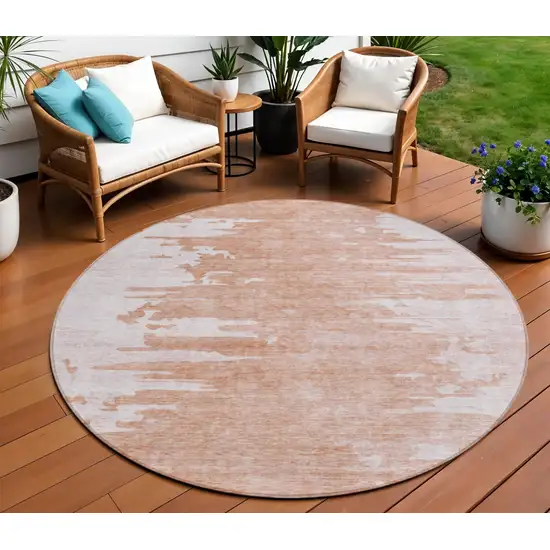 8' Terra Cotta Salmon And Copper Round Abstract Washable Indoor Outdoor Area Rug Photo 1