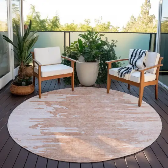 8' Terra Cotta Salmon And Copper Round Abstract Washable Indoor Outdoor Area Rug Photo 6