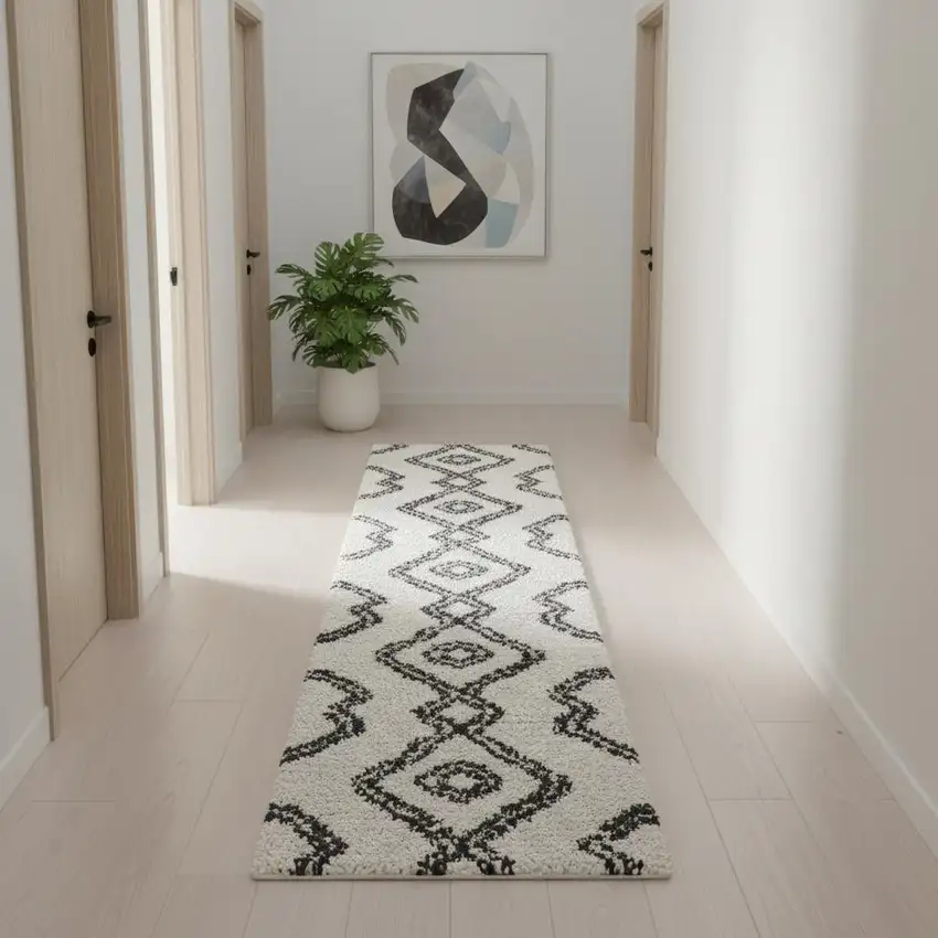 10' Trellis Runner Rug Photo 1