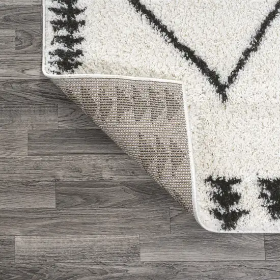 8' Trellis Runner Rug Photo 8