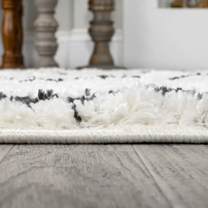 8' Trellis Runner Rug Photo 9