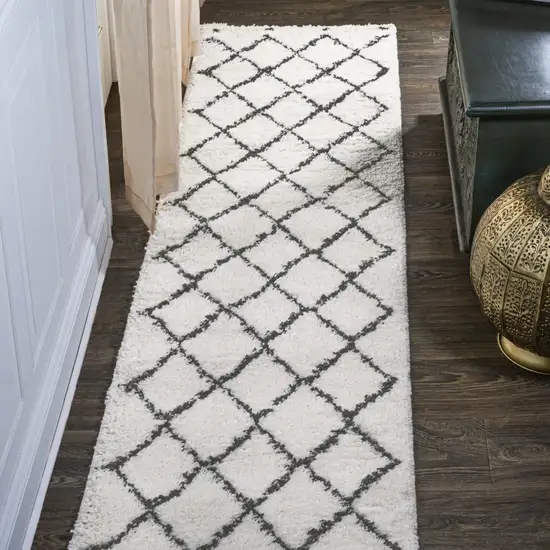 10' Trellis Runner Rug Photo 5