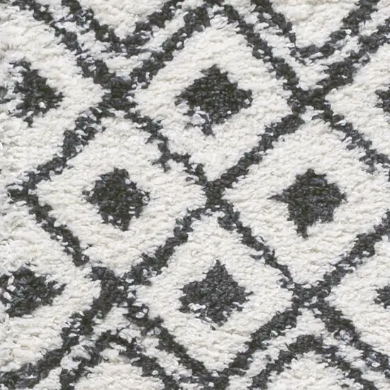8' Trellis Runner Rug Photo 3