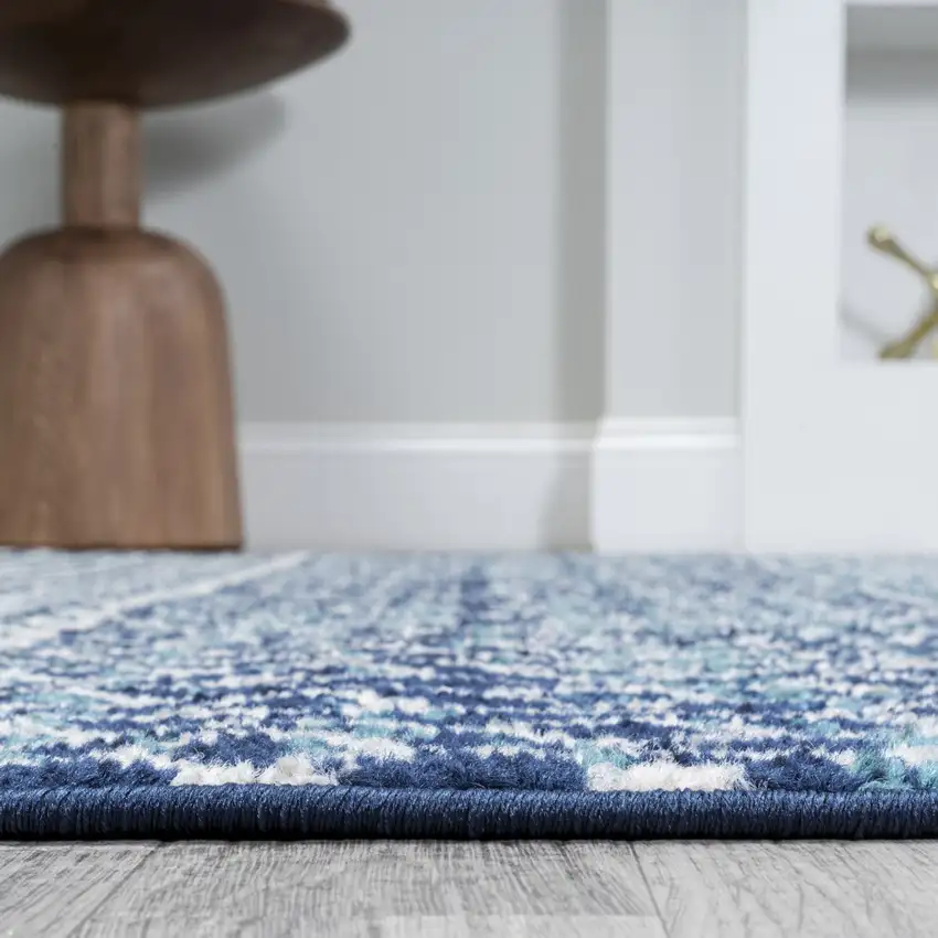 8' Trellis Runner Rug Photo 5