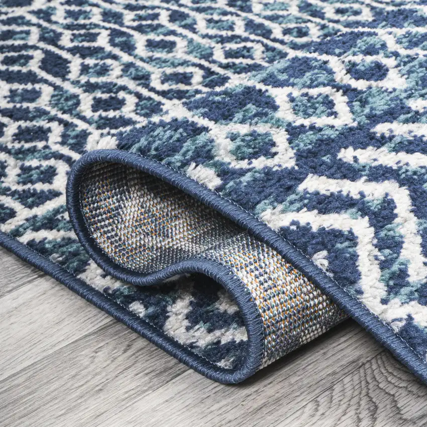 8' Trellis Runner Rug Photo 9