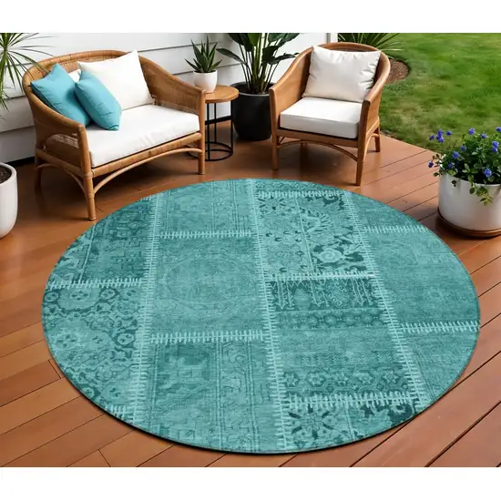 8' Turquoise Teal Blue And Aqua Round Patchwork Washable Indoor Outdoor Area Rug Photo 1