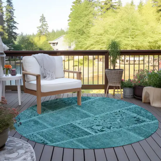 8' Turquoise Teal Blue And Aqua Round Patchwork Washable Indoor Outdoor Area Rug Photo 5