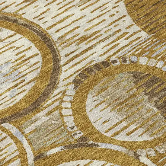 8' Walnut And Gold Round Geometric Washable Indoor Outdoor Area Rug Photo 5