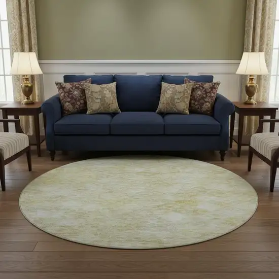 8' Wheat And Beige Abstract Geometric Washable Round Rug With UV Protection Photo 2