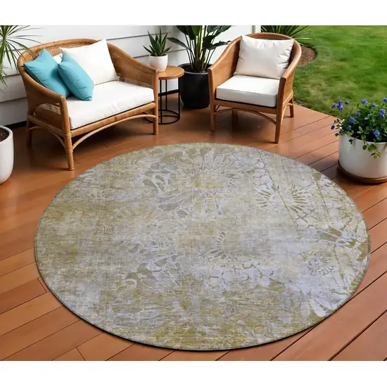 8' Wheat And Beige Round Floral Washable Indoor Outdoor Area Rug Photo 1