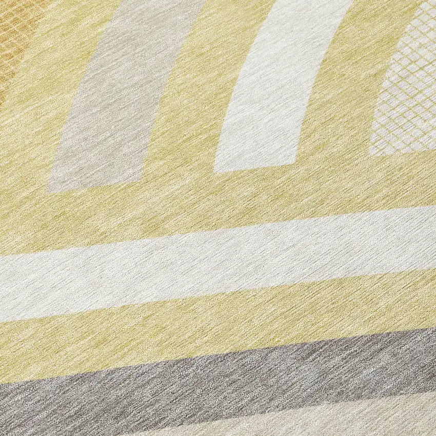 8' Wheat And Gold Round Abstract Washable Indoor Outdoor Area Rug Photo 7