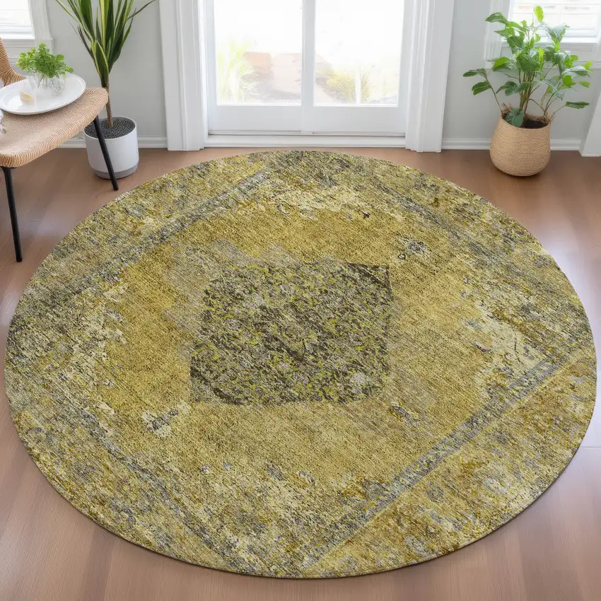 8' Wheat And Gray Round Medallion Washable Indoor Outdoor Area Rug Photo 7