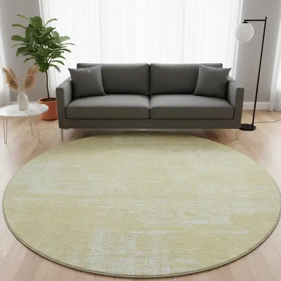 8' Wheat And Ivory Abstract Washable Round Rug With UV Protection Photo 2