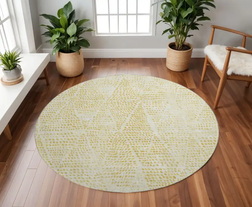 8' Wheat And Ivory Diamond Washable Round Rug With UV Protection Photo 2